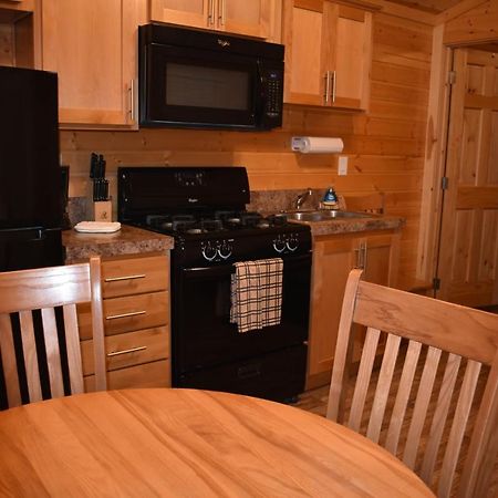 Tall Chief Camping Resort Cottage 1 Pleasant Hill Exterior photo